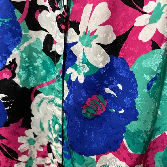 Women’s vintage floral multi color blouse plus size - Picture 4 of 4